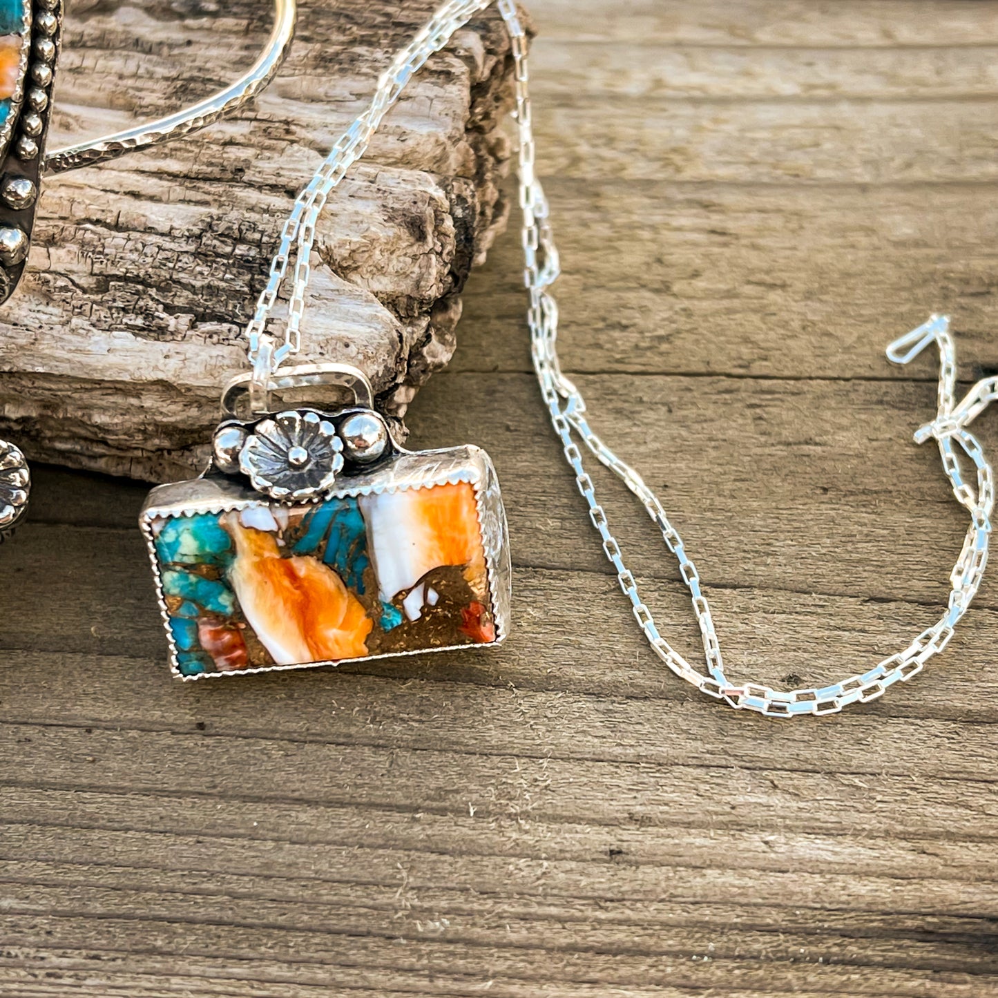 Spiny Kingman Bar Necklace