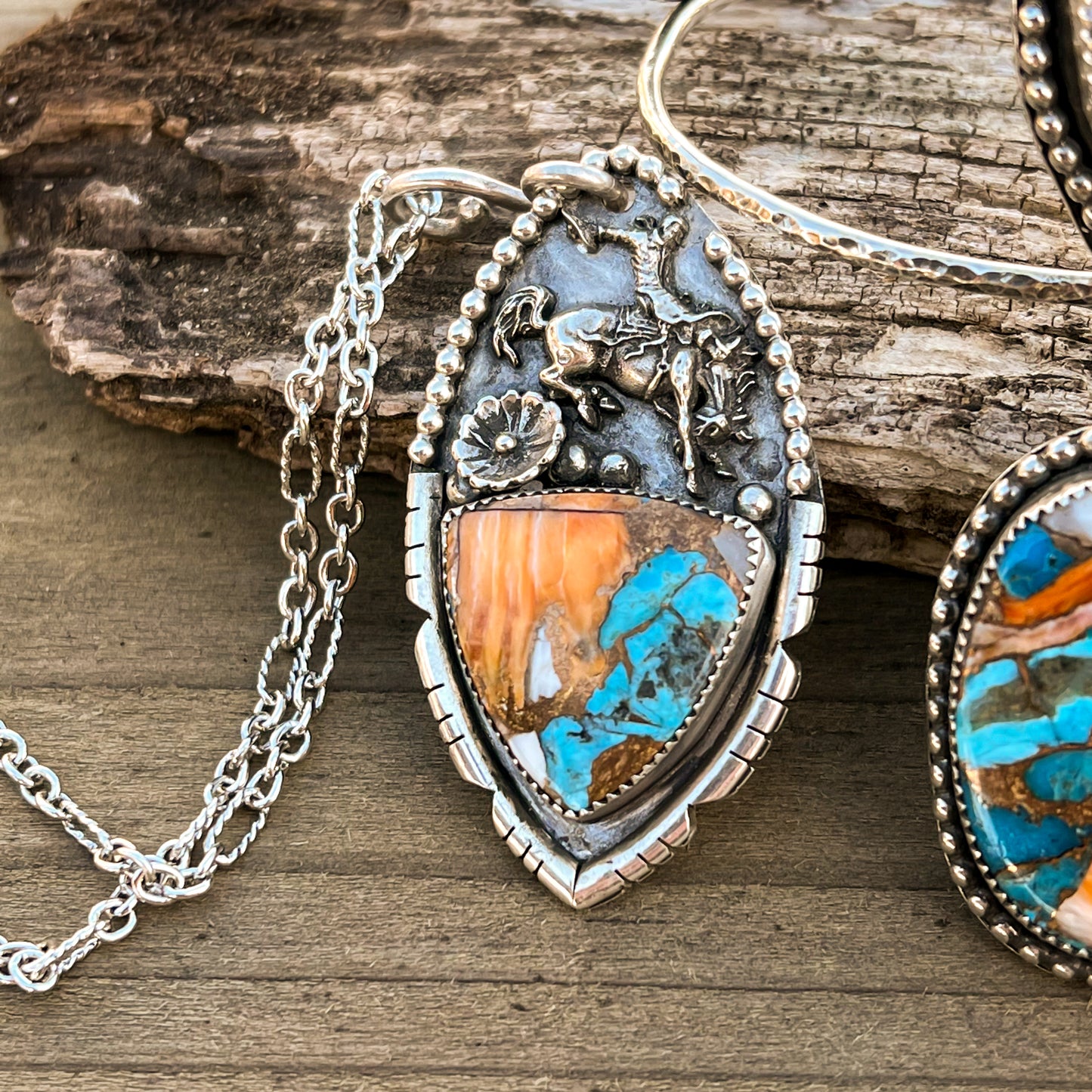 Spiny Kingman Bronc Necklace